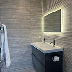 게스트하우스 La Estienne - Spacieuse - Conviviale - 6 - Parking Prive 3*