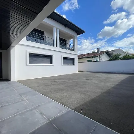 Gasthuis La Estienne - Spacieuse - Conviviale - Parking Prive - 4 Ou 6 - Piscine Chauffee Mont-de-Marsan